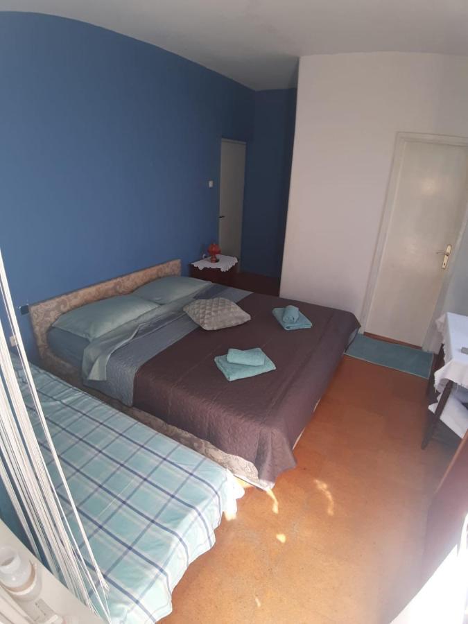 Apartmani Milka Pakoštane Extérieur photo