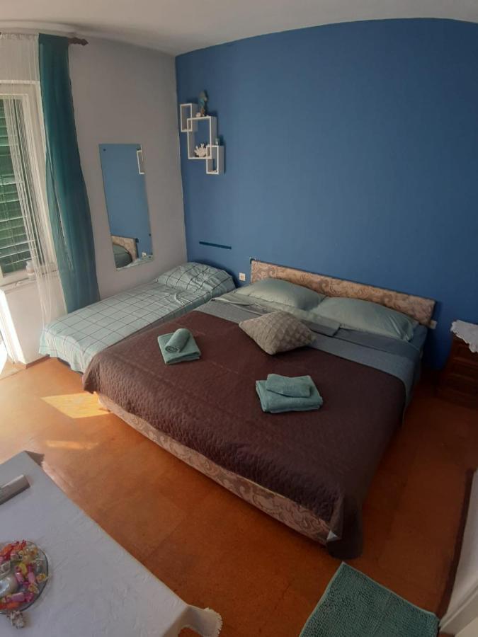 Apartmani Milka Pakoštane Extérieur photo